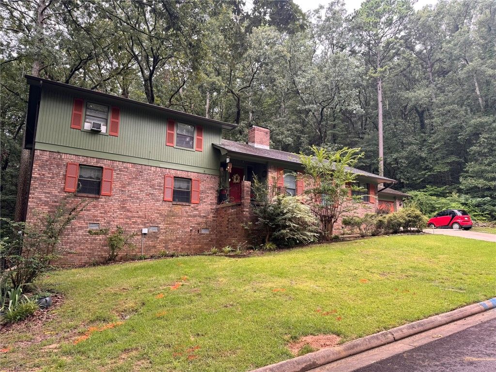 316 Craigwood Circle, Russellville, AR 72801