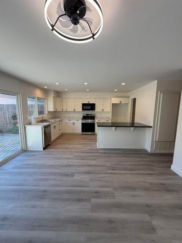 2746 Via Tulipan, Carlsbad, CA 92010