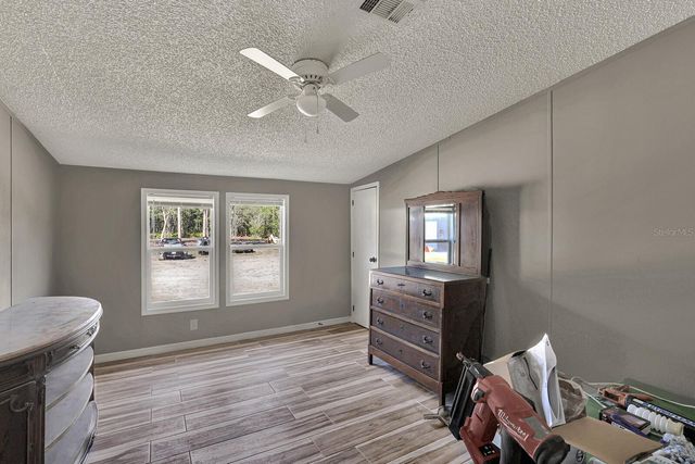 141 WOODS ROAD, San Mateo, FL 32187