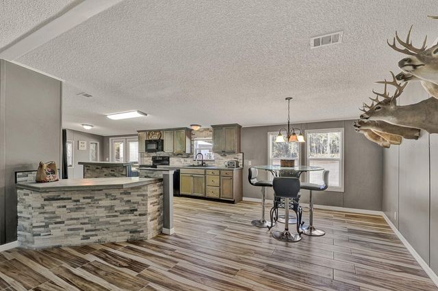 141 WOODS ROAD, San Mateo, FL 32187