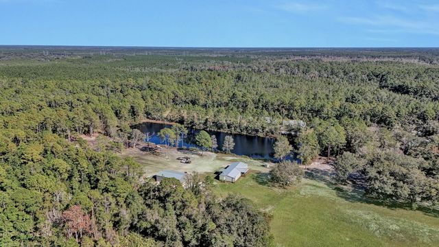 141 WOODS ROAD, San Mateo, FL 32187