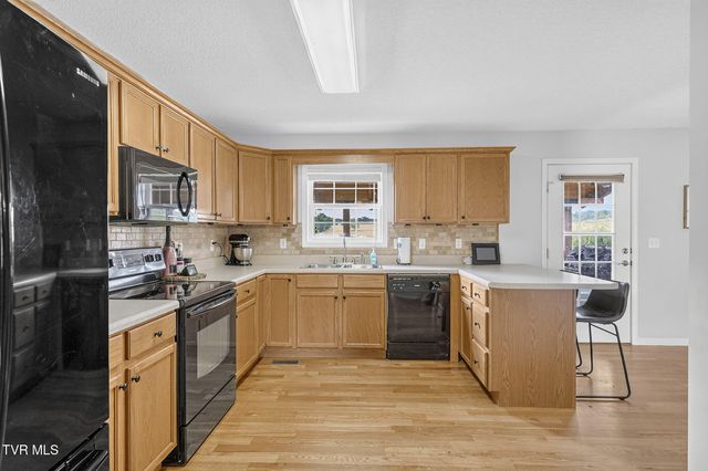 1 Alfalfa Court, Jonesborough, TN 37659