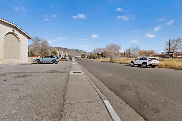 11013 Towner Avenue NE, Albuquerque, NM 87112