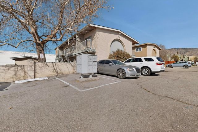 11013 Towner Avenue NE, Albuquerque, NM 87112