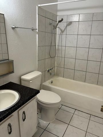 11013 Towner Avenue NE, Albuquerque, NM 87112