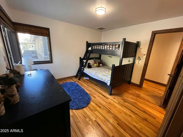 2777 BEAR HOWARD --, Flagstaff, AZ 86005