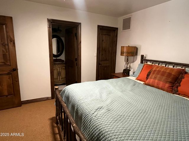 2777 BEAR HOWARD --, Flagstaff, AZ 86005