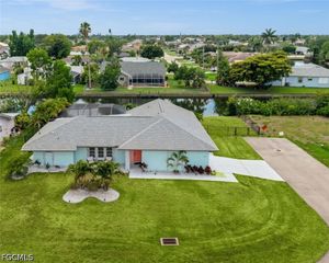 2102 SE 8th ST, Cape Coral, FL 33990