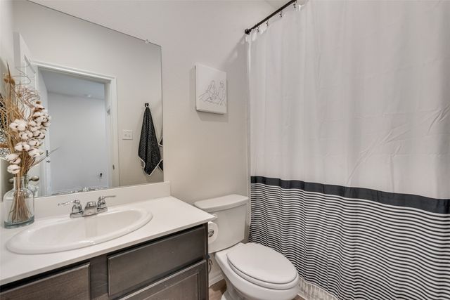 729 Amelia Court, Pilot Point, TX 76258