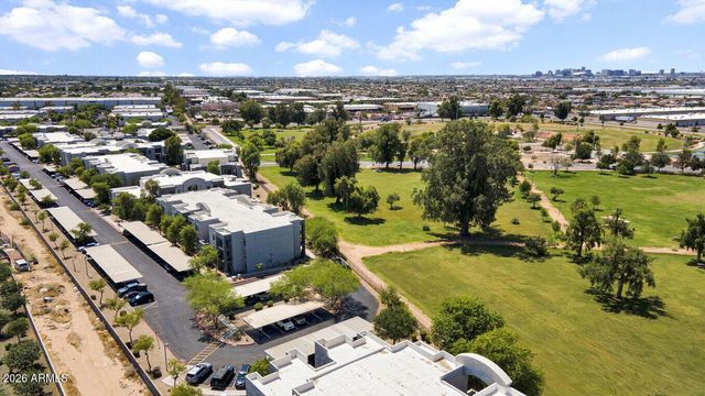 5611 S 32nd Street 1, Phoenix, AZ 85040