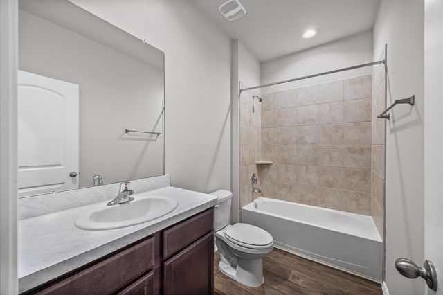 23522 Wedgewood Cliff Way, Spring, TX 77373