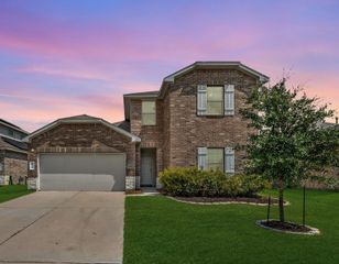 23522 Wedgewood Cliff Way, Spring, TX 77373