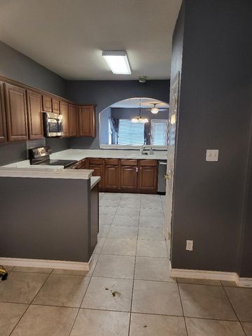 120 Almquist ST, Hutto, TX 78634