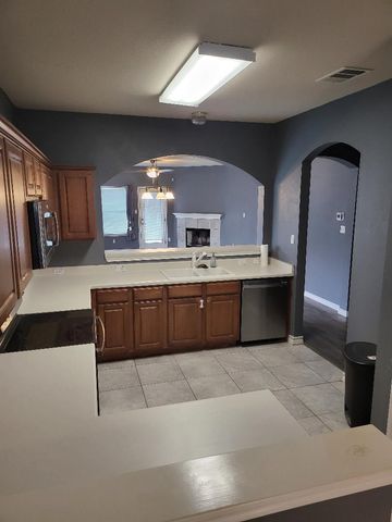 120 Almquist ST, Hutto, TX 78634