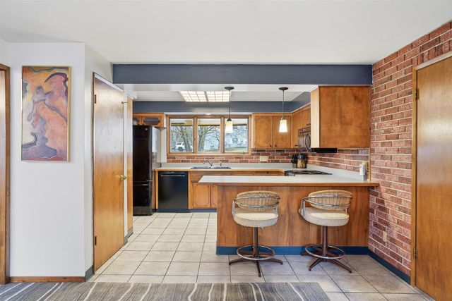 1822 W Toni Rae Dr, Spokane, WA 99208