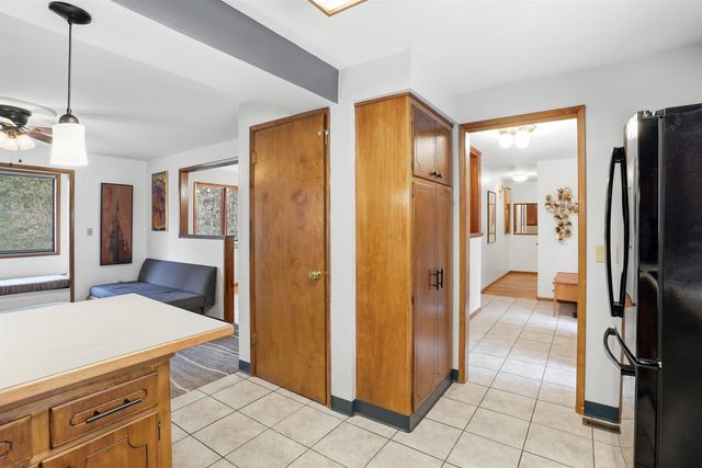 1822 W Toni Rae Dr, Spokane, WA 99208