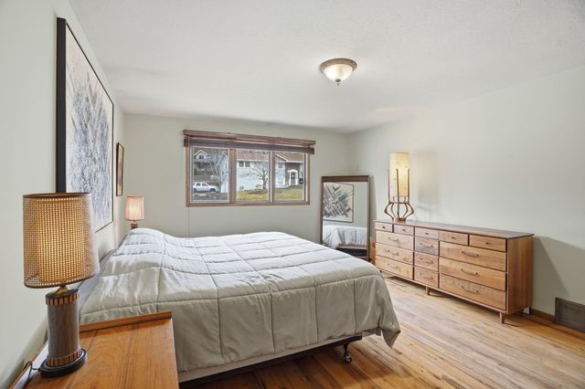 1822 W Toni Rae Dr, Spokane, WA 99208