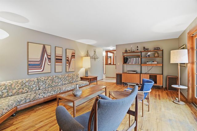 1822 W Toni Rae Dr, Spokane, WA 99208