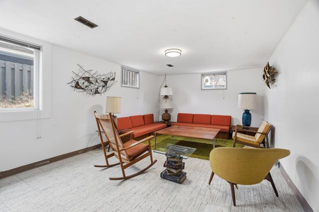 1822 W Toni Rae Dr, Spokane, WA 99208