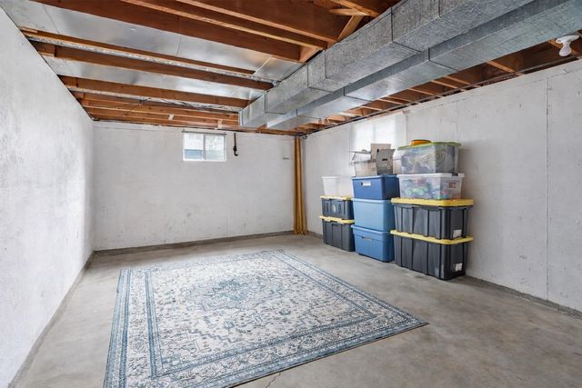 1822 W Toni Rae Dr, Spokane, WA 99208