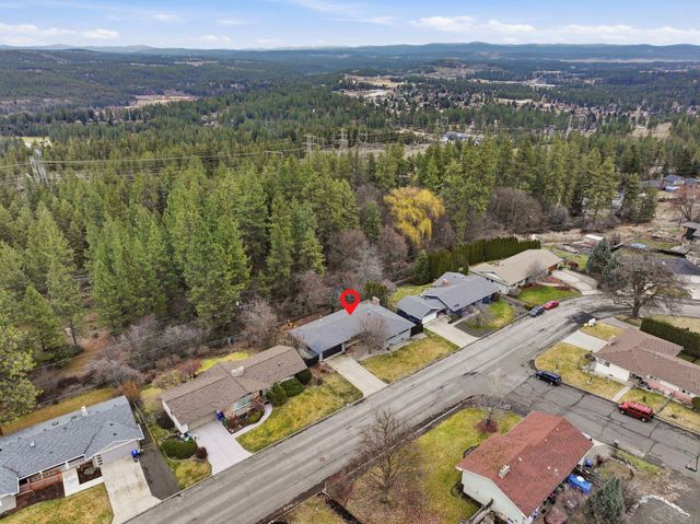 1822 W Toni Rae Dr, Spokane, WA 99208