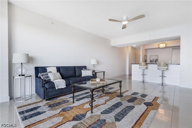 3000 Oasis Grand BLVD 2502, Fort Myers, FL 33916