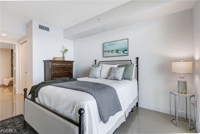 3000 Oasis Grand BLVD 2502, Fort Myers, FL 33916