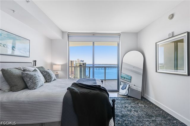 3000 Oasis Grand BLVD 2502, Fort Myers, FL 33916