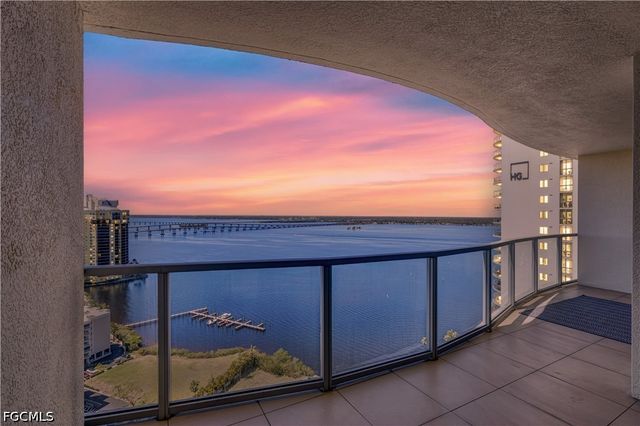 3000 Oasis Grand BLVD 2502, Fort Myers, FL 33916