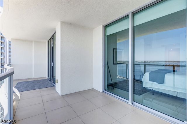 3000 Oasis Grand BLVD 2502, Fort Myers, FL 33916