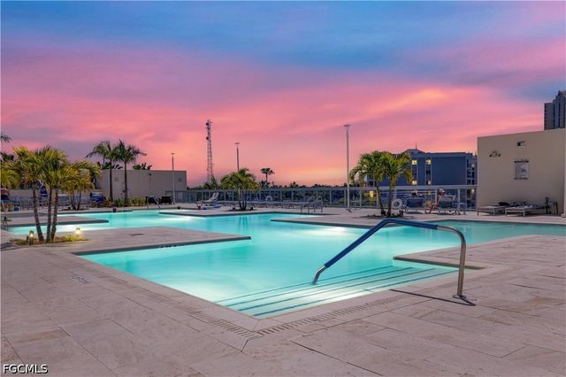 3000 Oasis Grand BLVD 2502, Fort Myers, FL 33916