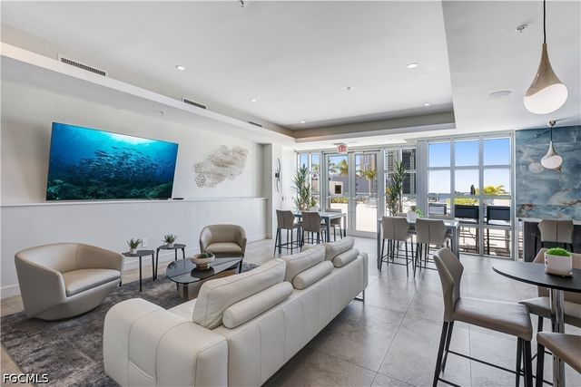 3000 Oasis Grand BLVD 2502, Fort Myers, FL 33916