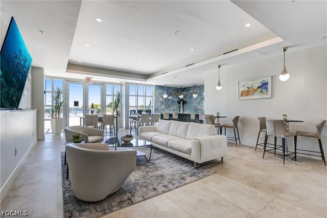 3000 Oasis Grand BLVD 2502, Fort Myers, FL 33916