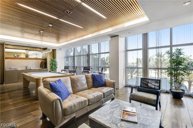 3000 Oasis Grand BLVD 2502, Fort Myers, FL 33916