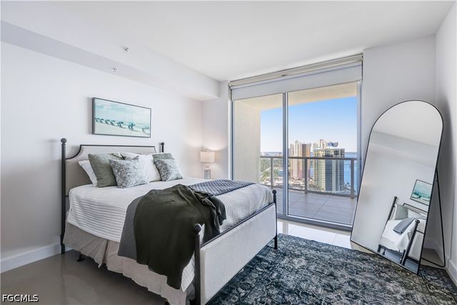 3000 Oasis Grand BLVD 2502, Fort Myers, FL 33916