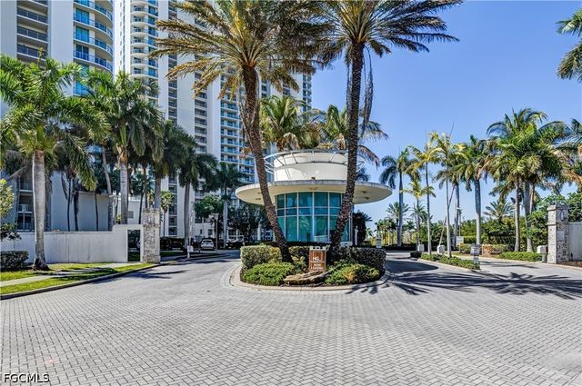 3000 Oasis Grand BLVD 2502, Fort Myers, FL 33916