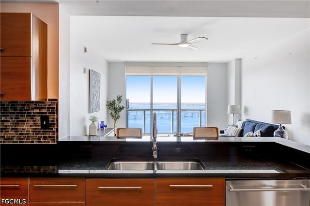 3000 Oasis Grand BLVD 2502, Fort Myers, FL 33916