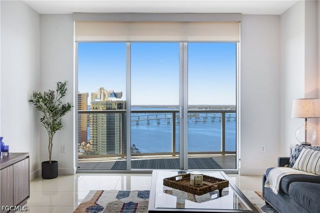 3000 Oasis Grand BLVD 2502, Fort Myers, FL 33916