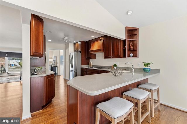 1133 ANESBURY LN, Alexandria, VA 22308