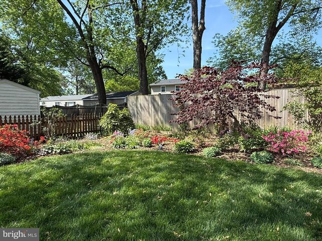 1133 ANESBURY LN, Alexandria, VA 22308