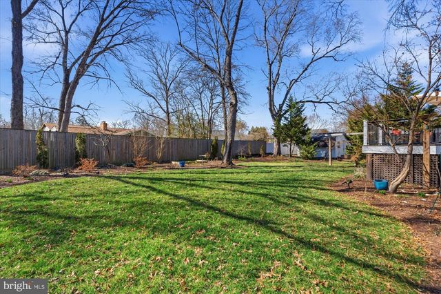 1133 ANESBURY LN, Alexandria, VA 22308