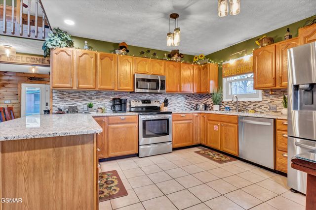 3501 Ginseng Way Way, Pigeon Forge, TN 37862
