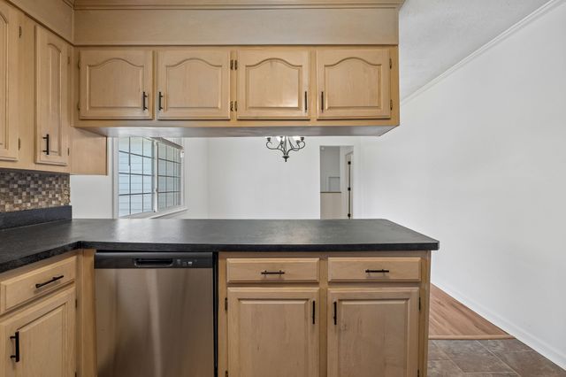636 Demoss St, Gallatin, TN 37066