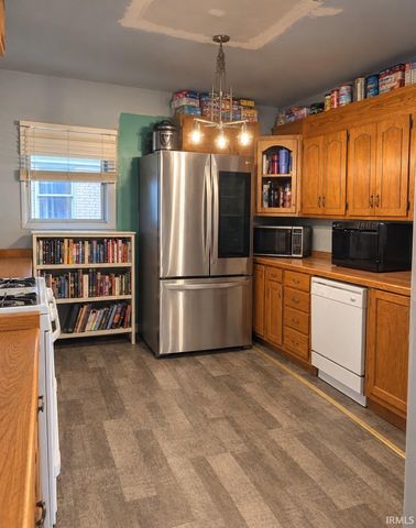 925 S 2Nd Street, Elkhart, IN 46516