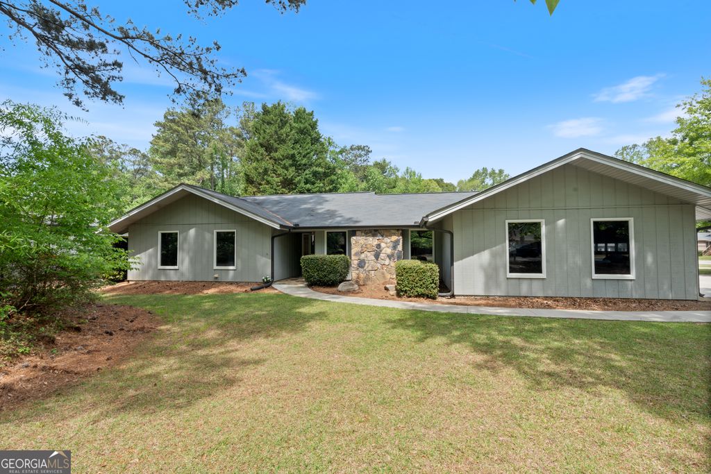 200 Swanson Ridge, Peachtree City, GA 30269