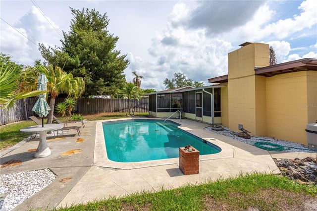 1310 ROSCOMARE AVENUE, Orlando, FL 32806