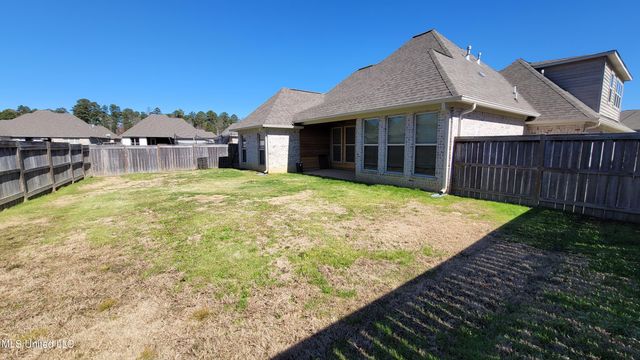 125 Emerald Drive, Brandon, MS 39047
