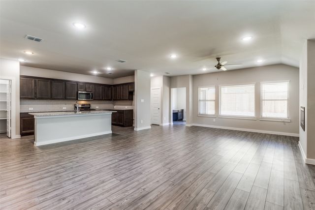 2413 Spring Side Drive, Royse City, TX 75189