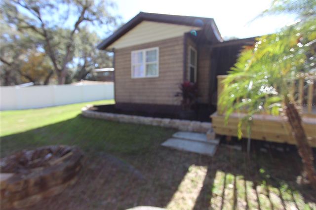 1762 SE 164TH CIRCLE, Ocklawaha, FL 32179