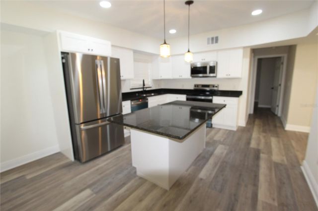 1762 SE 164TH CIRCLE, Ocklawaha, FL 32179